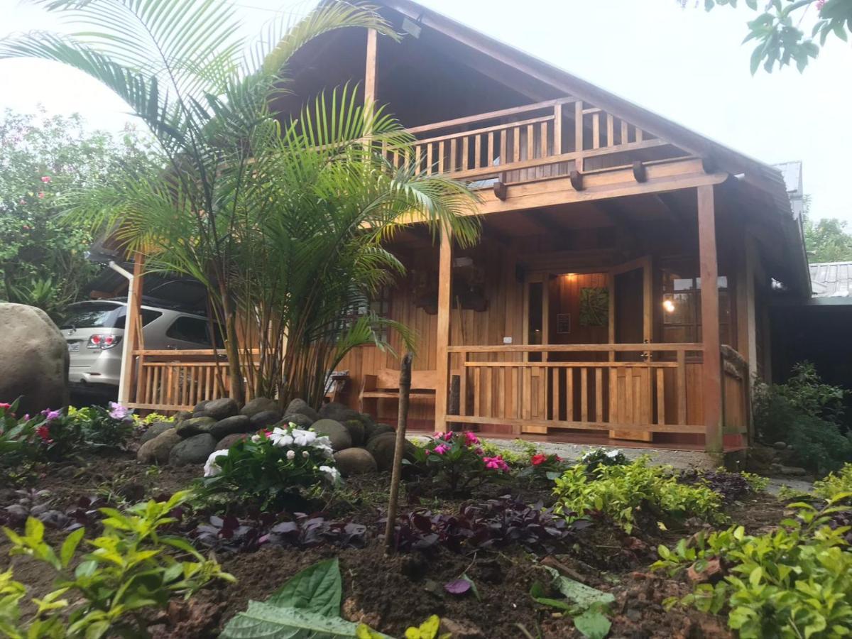 Hosteria Los Cedros De ميندو المظهر الخارجي الصورة